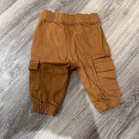 Garanimals Tan Cargo Pants for Kids - Picture 2 of 3